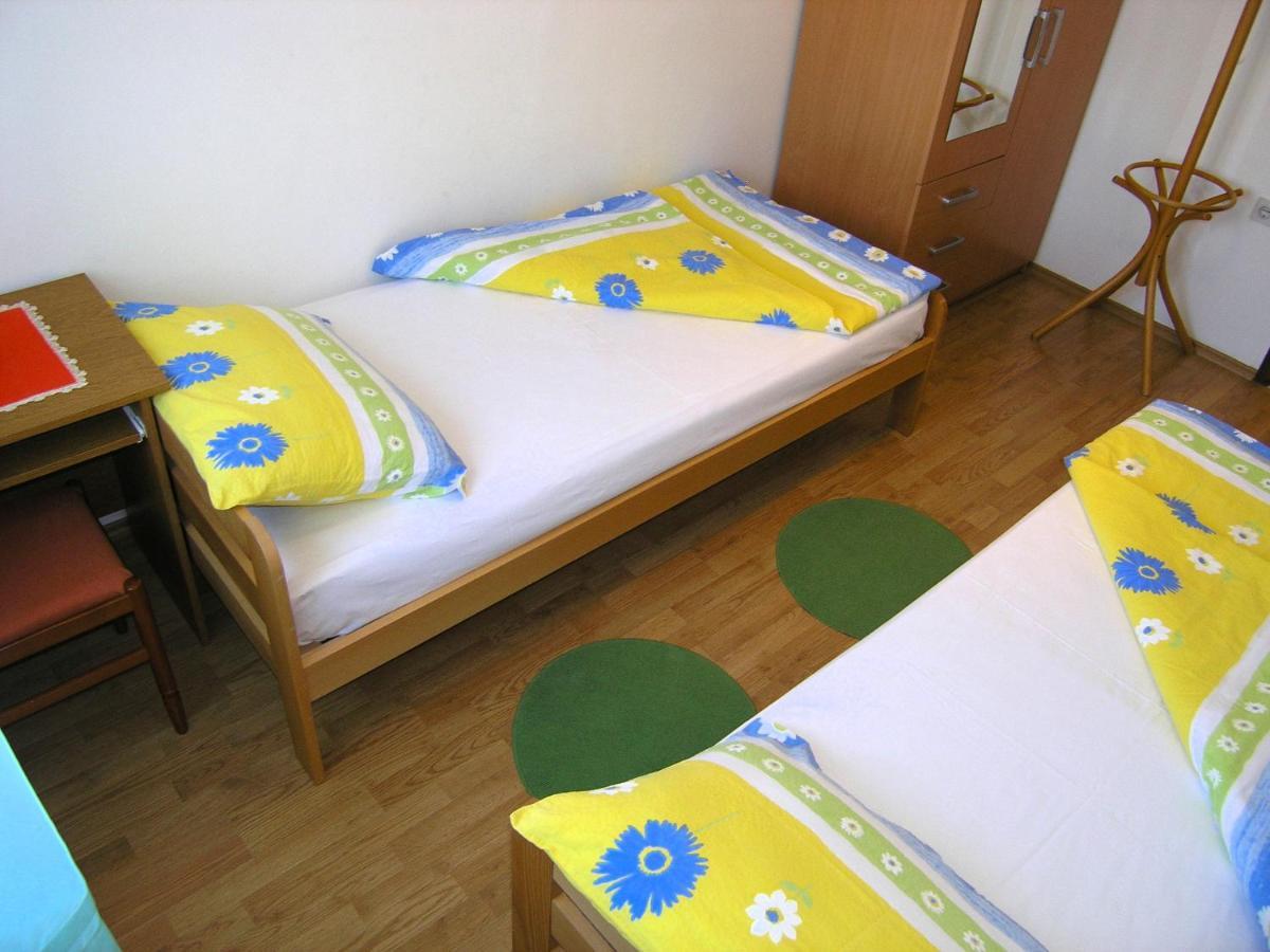 Apartments Natasa Krk Town Exterior foto