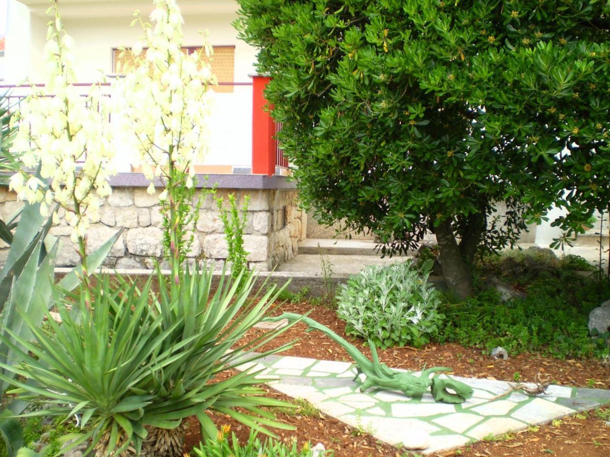 Apartments Natasa Krk Town Exterior foto