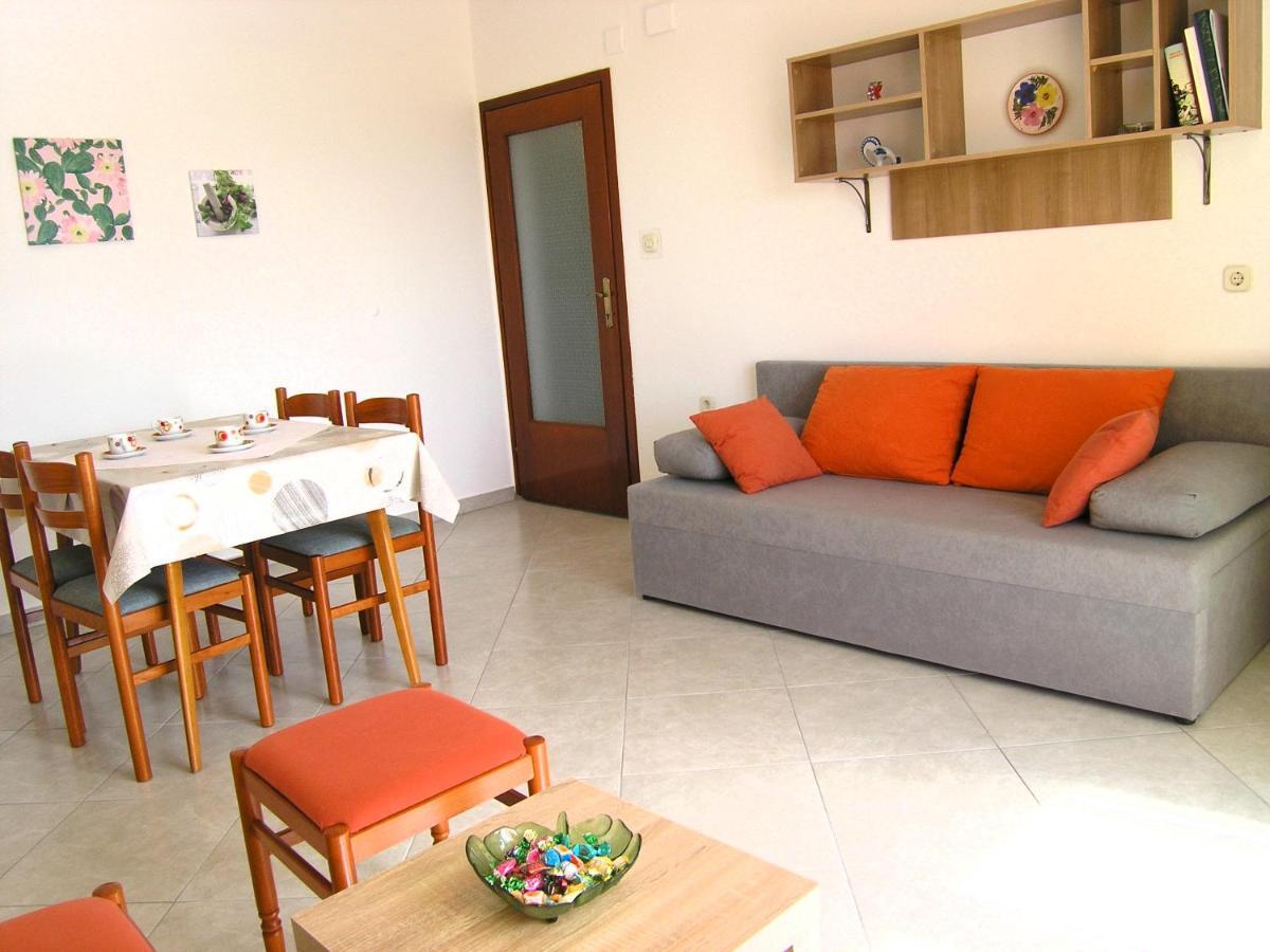 Apartments Natasa Krk Town Exterior foto